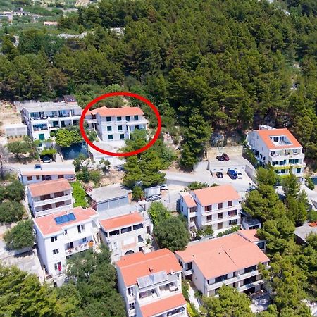 Apartments with a parking space Brela, Makarska - 6043 Bagian luar foto